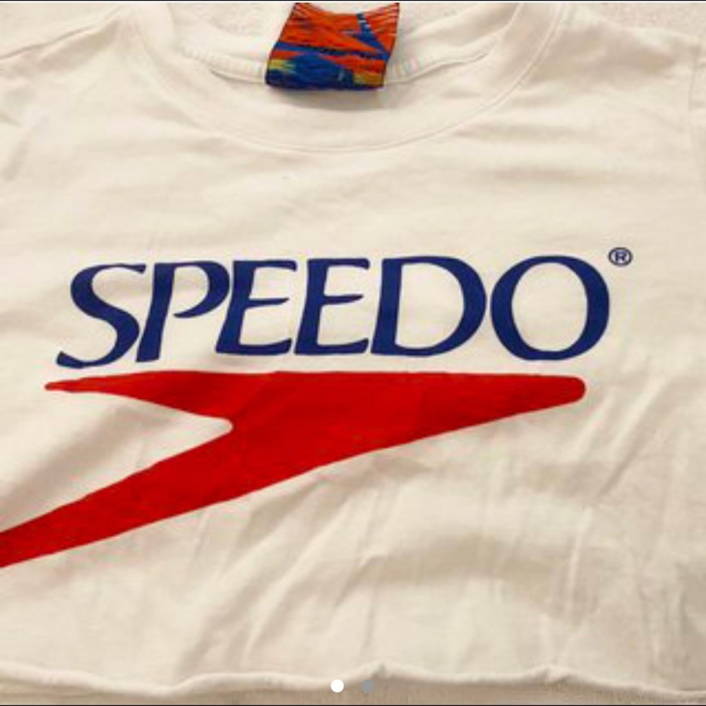 cropped graphic speedo tee